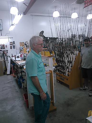 Sporting Goods Store «Half Hitch-Panama City Beach», reviews and photos, 2206 Thomas Dr, Panama City, FL 32408, USA