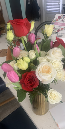 Florist «Flowers Of Marietta», reviews and photos, 1100 Johnson Ferry Rd #250B, Marietta, GA 30068, USA