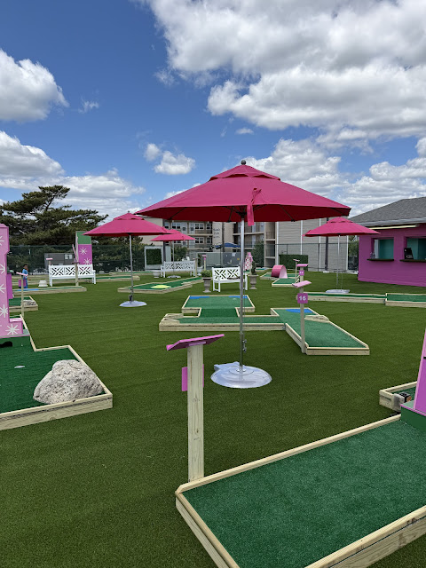 Zelky’s Rooftop Terrace Mini-Golf (Reopening Spring 2026!)