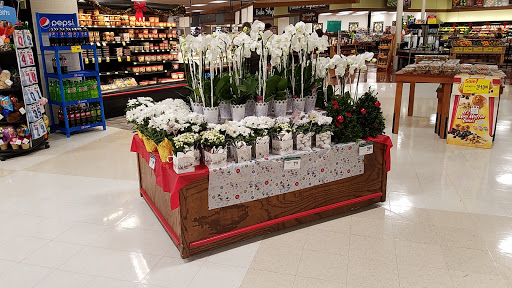 Supermarket «Farm Fresh», reviews and photos, 353 Chatham Dr, Newport News, VA 23602, USA