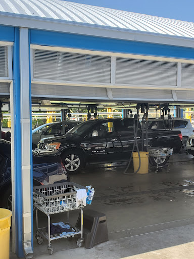 Car Wash «Breeze Thru Car Wash - Longmont», reviews and photos, 1213 Ken Pratt Blvd, Longmont, CO 80501, USA