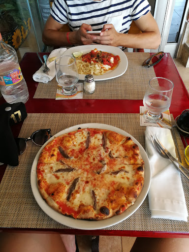 Rolandi's Restaurante Bar & Pizzeria
