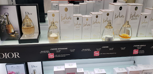 Hair Salon «Ulta Beauty», reviews and photos, 4023 S Mooney Blvd, Visalia, CA 93277, USA