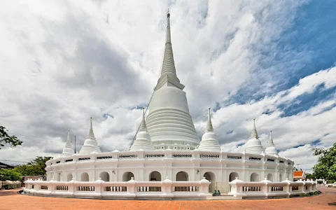 Wat Prayurawongsawat Worawihan image