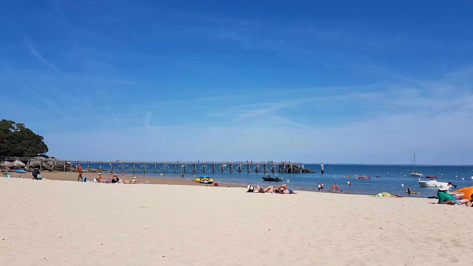 Foto di Plage des Dames - luogo popolare tra gli intenditori del relax