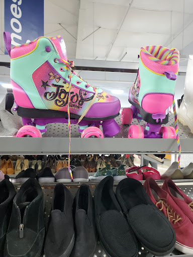 Thrift Store «Goodwill Mechanicsville Retail Store», reviews and photos, 7147 Brandy Run Dr, Mechanicsville, VA 23111, USA