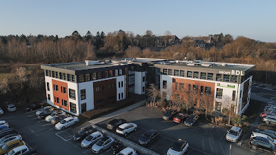LESMAISONS.COM Siège à Dury