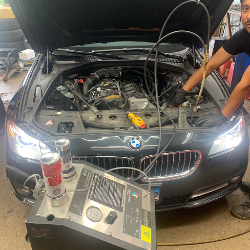 Auto Repair Shop «Golf Crawford Auto Service», reviews and photos, 9555 Crawford Ave, Evanston, IL 60203, USA