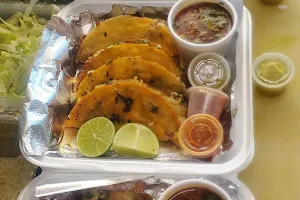Tacos Don guicho y su fam. # 2 image