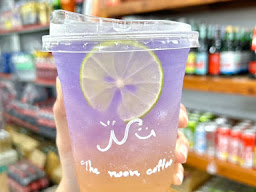 The noon coffee