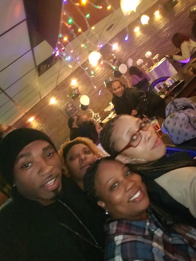 Night Club «Valentino Club Cafe», reviews and photos, 7150 W Grand Ave, Chicago, IL 60707, USA