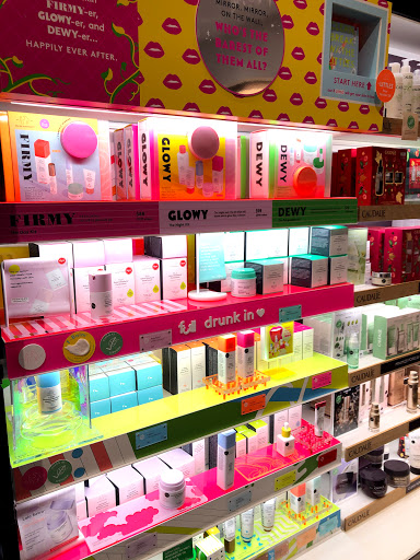 Cosmetics Store «SEPHORA», reviews and photos, 2800 Clarendon Blvd r550, Arlington, VA 22201, USA