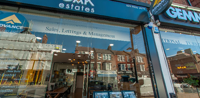 Comments and reviews of OAK Estates Palmers Green