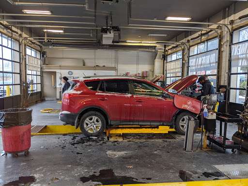 Oil Change Service «Jiffy Lube», reviews and photos, 2 Market St, West Lebanon, NH 03784, USA