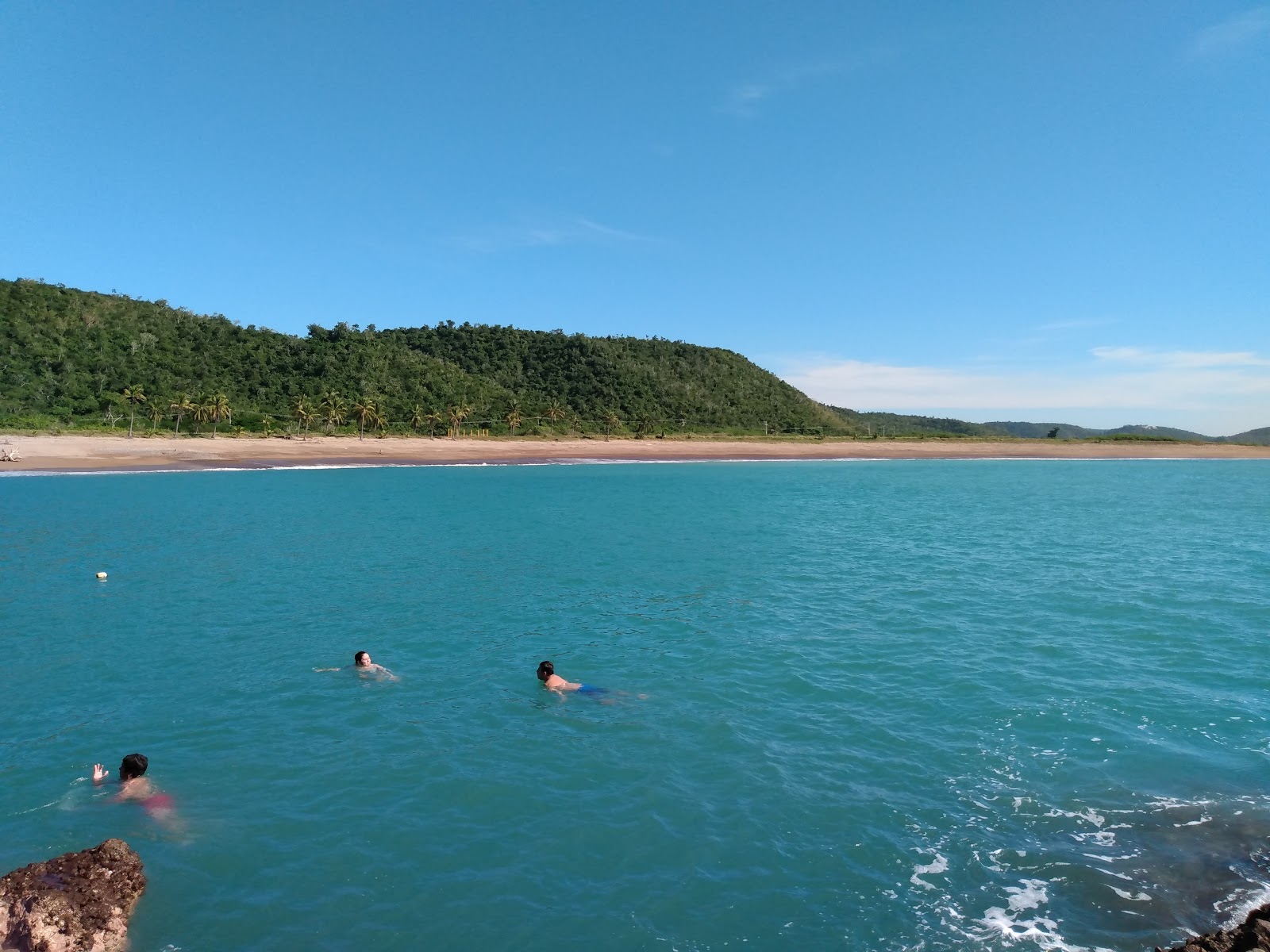 Carey beach II的照片 带有碧绿色纯水表面