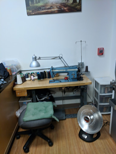 Dry Cleaner «Ultra Custom Cleaners», reviews and photos, 24024 Bothell Everett Hwy, Bothell, WA 98021, USA