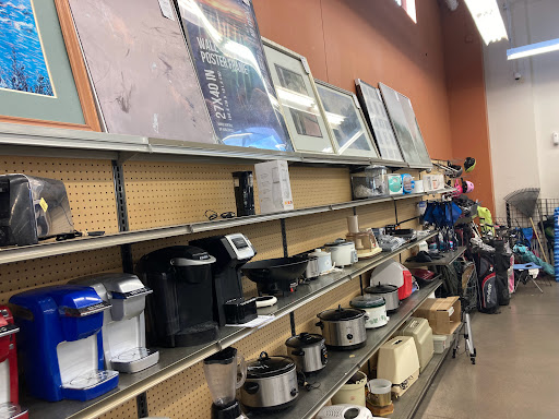 Thrift Store «Goodwill Lakeside», reviews and photos, 5825 W 44th Ave, Denver, CO 80212, USA