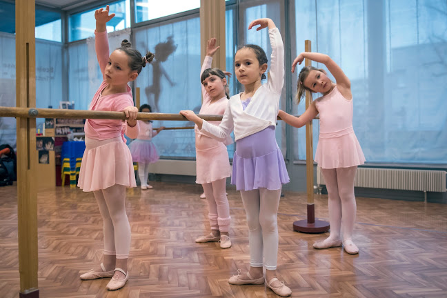 Kommentare und Rezensionen über Art Danse Studio Ballet School Pour Tous