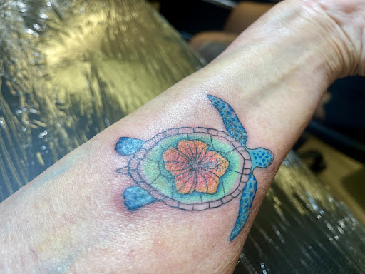 Explore inner finger tattoo ideas, creative tattoo ideas in Kailua Kona, available at Lady Luck Tattoo & Body Piercing