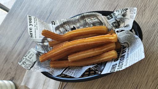 Comida y bebida