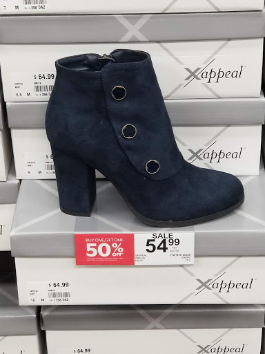 Shoe Store «Off Broadway Shoe Warehouse», reviews and photos, 1791 Oconee Connector #310, Athens, GA 30606, USA