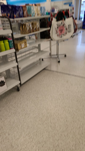 Clothing Store «Ross Dress for Less», reviews and photos, 7615 Evergreen Way, Everett, WA 98203, USA