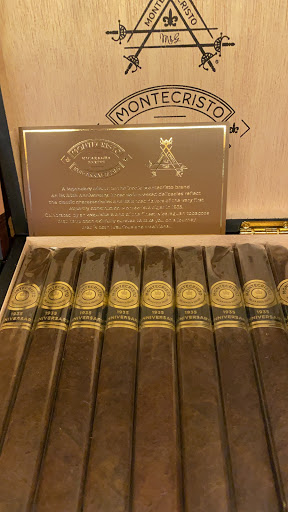 Cigar Shop «Mancave Cigar Lounge», reviews and photos, 2920 E Commercial Blvd, Fort Lauderdale, FL 33308, USA