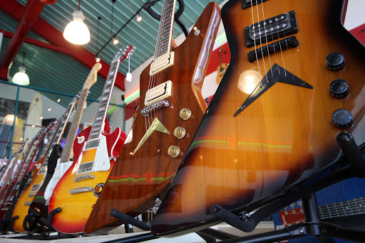 Pawn Shop «Beach City Pawn and Discount Guitar», reviews and photos