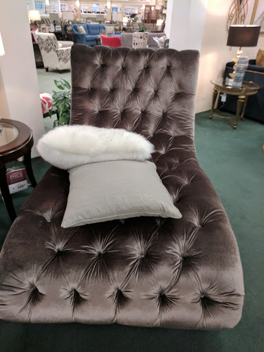 Furniture Store «Raymour & Flanigan Furniture and Mattress Store», reviews and photos, 9 Cabot Blvd E, Langhorne, PA 19047, USA