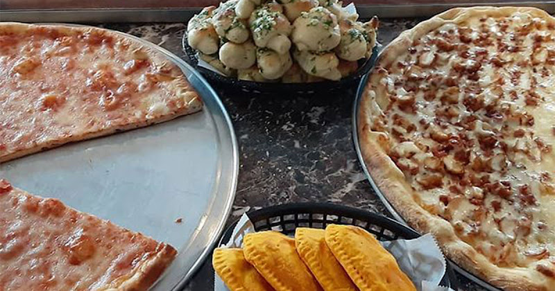 #6 best pizza place in Allentown - House of Pizza