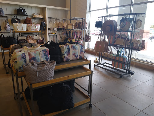 Shoe Store «DSW Designer Shoe Warehouse», reviews and photos, 917 Hartford Turnpike, Waterford, CT 06385, USA