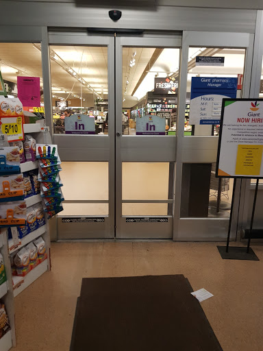 Grocery Store «Giant», reviews and photos, 6020 Marshalee Dr, Elkridge, MD 21075, USA