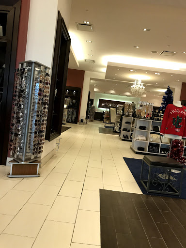 Fashion Accessories Store «Charming Charlie», reviews and photos, 5175 Deerfield Blvd, Mason, OH 45040, USA