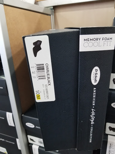 Shoe Store «DSW Designer Shoe Warehouse», reviews and photos, 314 Marketplace Mile, Plainfield, IN 46168, USA