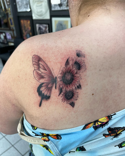 Explore tattoo ideas for dads, creative tattoo ideas in Houston, available at 333 Tattoo Studio HTX