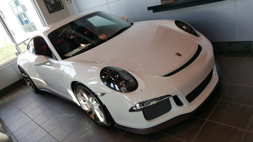 Used Car Dealer «Motorcars Washington», reviews and photos, 44264 Mercure Cir, Sterling, VA 20166, USA