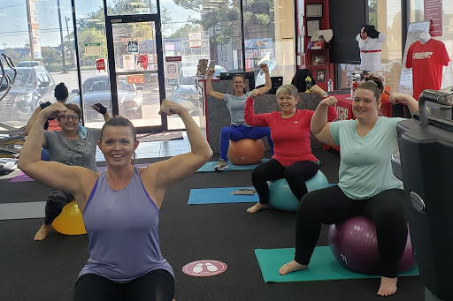 Gym «Snap Fitness», reviews and photos, 302 N Main St, Highlands, TX 77562, USA