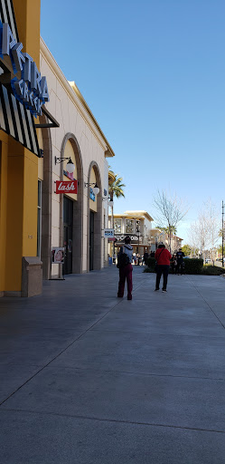 Clothing Store «H&M», reviews and photos, 410 Palladio Pkwy, Folsom, CA 95630, USA