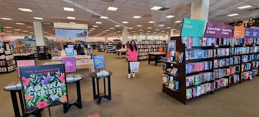 Book Store «Barnes & Noble bookstore», reviews and photos, 4005 N 10th St, McAllen, TX 78504, USA