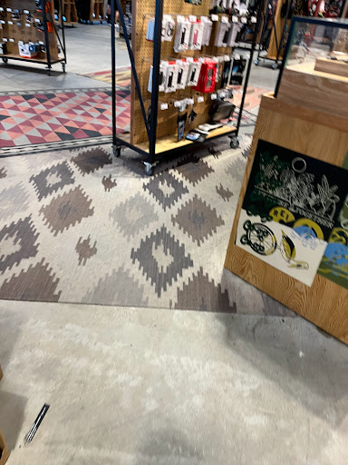 Camping Store «REI», reviews and photos, 2450 Charleston Rd, Mountain View, CA 94043, USA