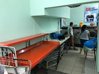 G R Coin Laundry - Photo 6 - Car repair in Miami, FL, Miami