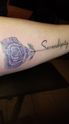 Tattoo Shop «Alter-Ego Tattoo Studio», reviews and photos, 204 Main St, Kewaskum, WI 53040, USA