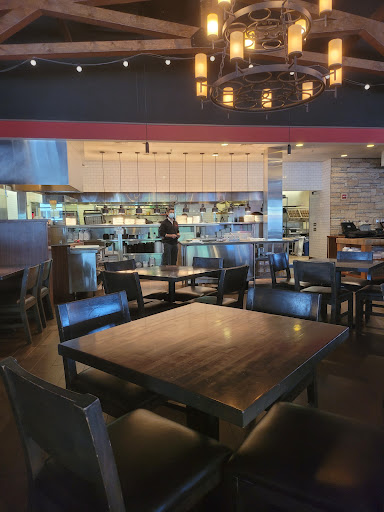 Shopping Mall «The Shops at West End», reviews and photos, 1621 West End Blvd, St Louis Park, MN 55416, USA