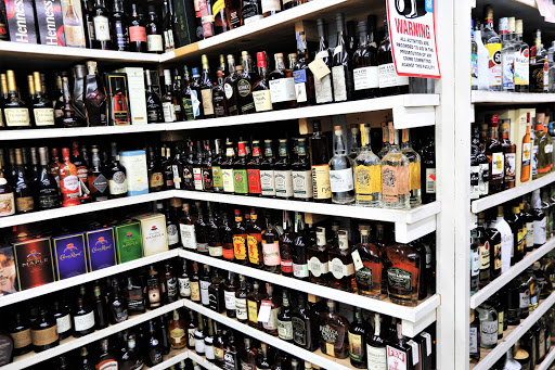 Liquor Store «Peachtree Package Store», reviews and photos, 300 Peachtree St NE # Cs1, Atlanta, GA 30308, USA