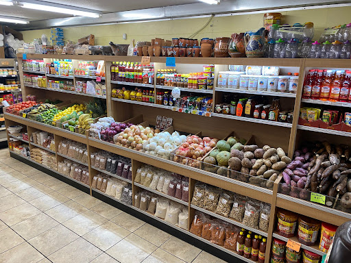 Grocery Store «Fiesta Tropical Market», reviews and photos, 547 E Bridgers Ave, Auburndale, FL 33823, USA