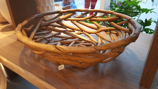 Furniture Store «Crate and Barrel», reviews and photos, 646 N Michigan Ave, Chicago, IL 60611, USA