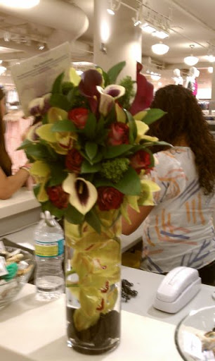 Florist «Express Flowers», reviews and photos, 100 SE 2nd St, Miami, FL 33131, USA