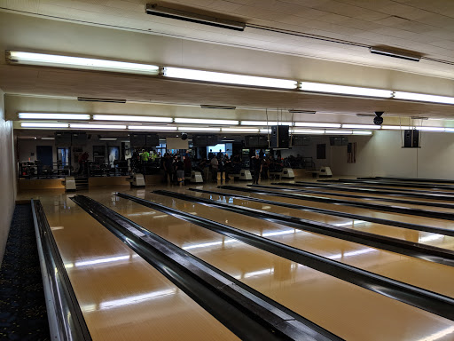 Bowling Alley «Pike Lanes Bowling Inc», reviews and photos, 121 2nd St Pike, Southampton, PA 18966, USA