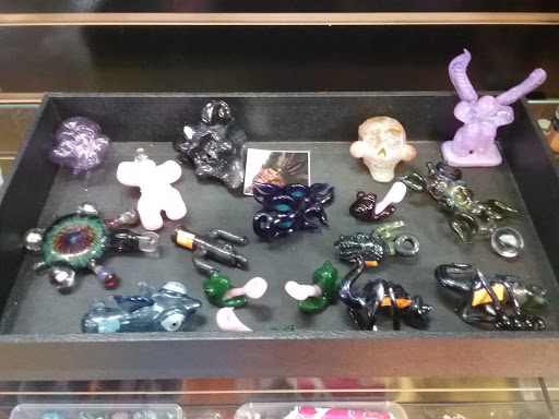 Tobacco Shop «Waves Smoke & Vapes», reviews and photos, 6740 E University Dr #103, Mesa, AZ 85205, USA