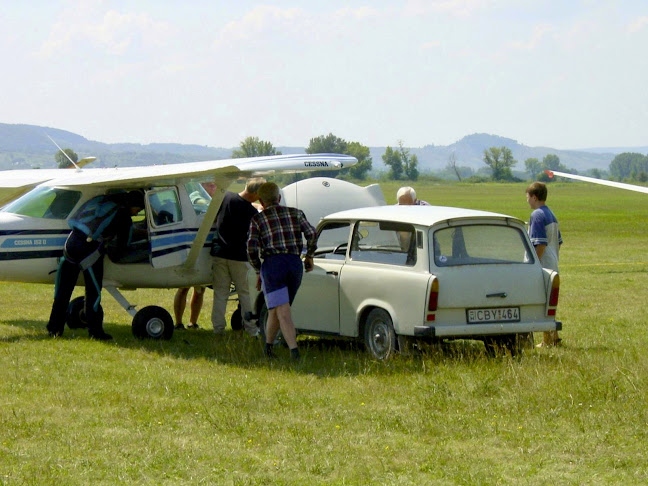 Opinii despre Aeroclub Esztergom în Esztergom - Iskola